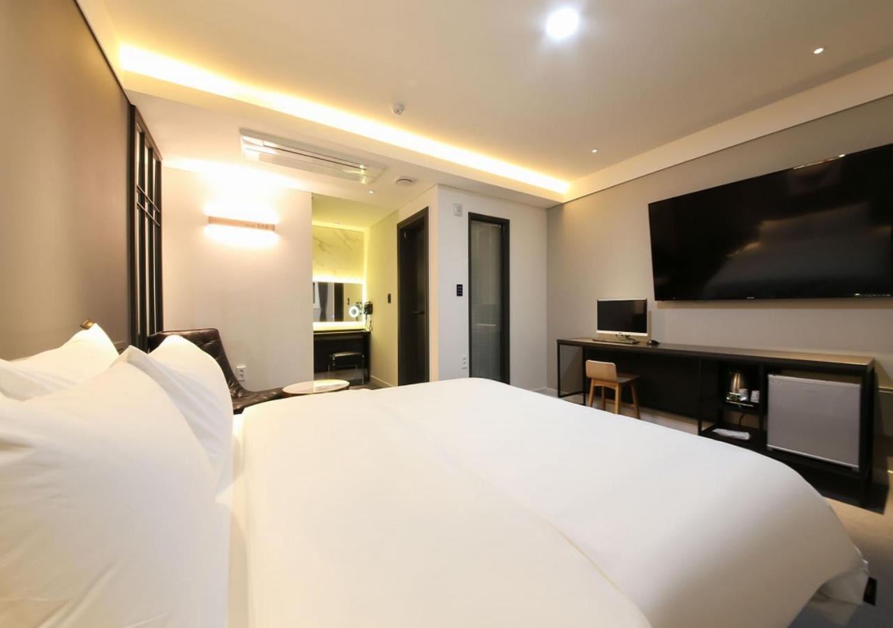 West In Hotel Yeosu Extérieur photo