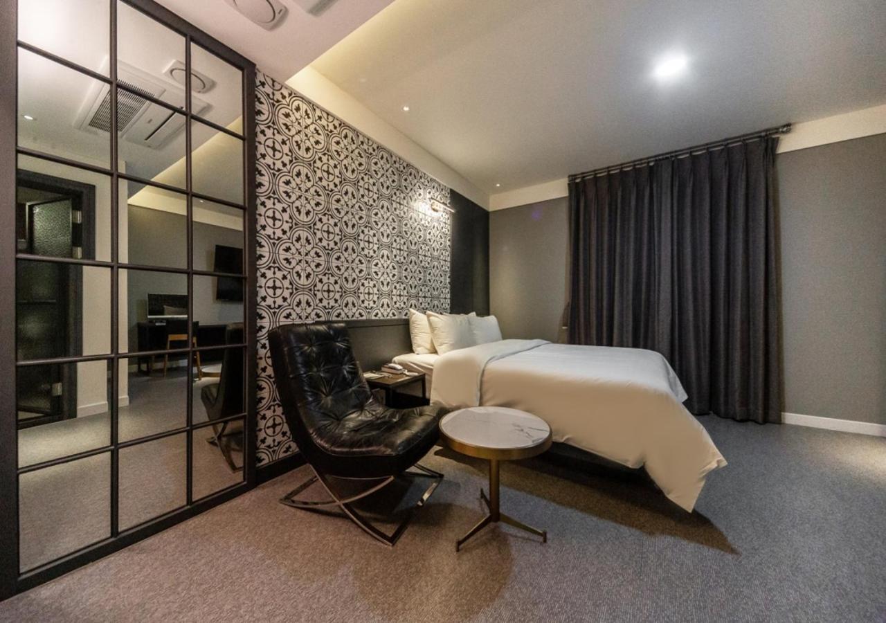 West In Hotel Yeosu Extérieur photo