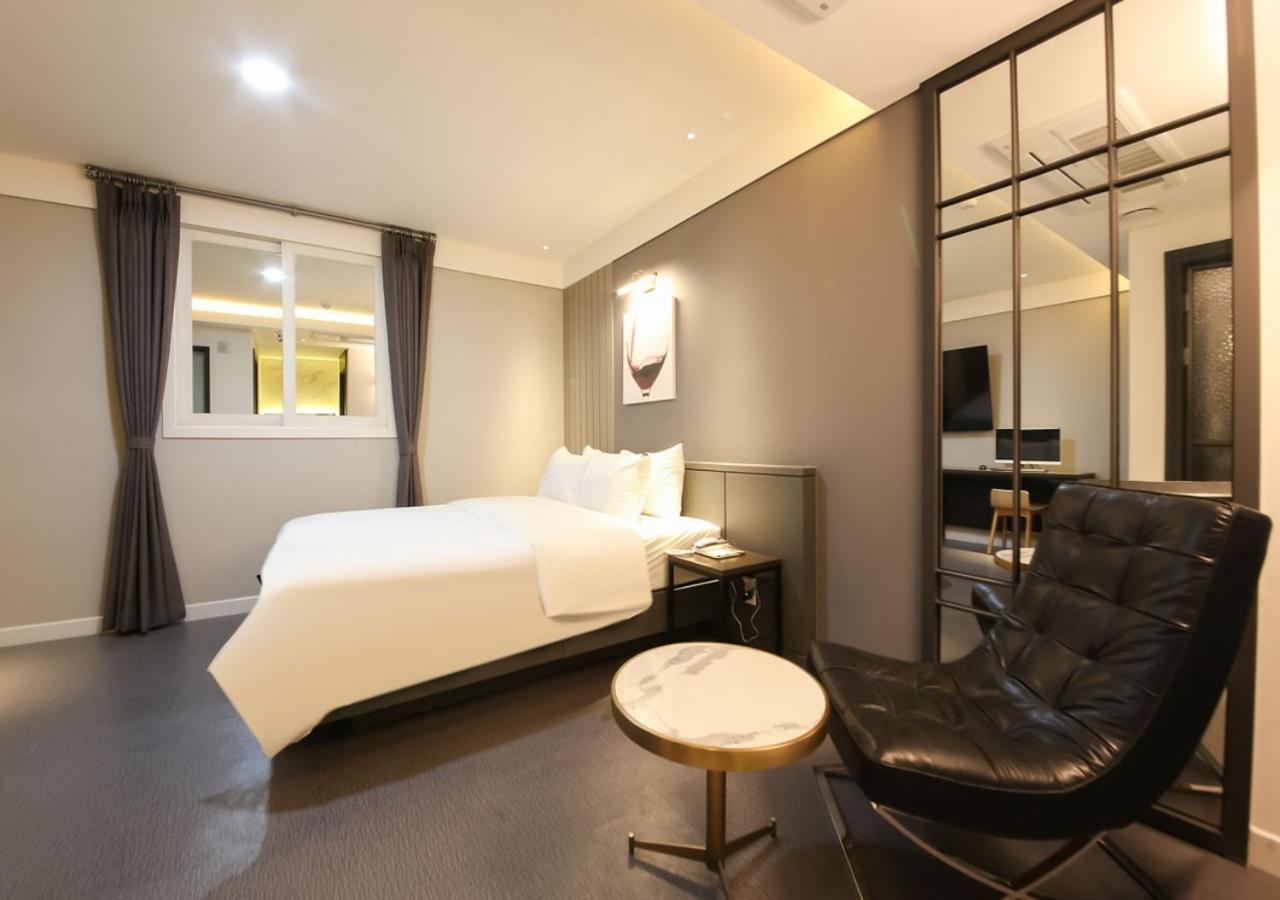 West In Hotel Yeosu Extérieur photo