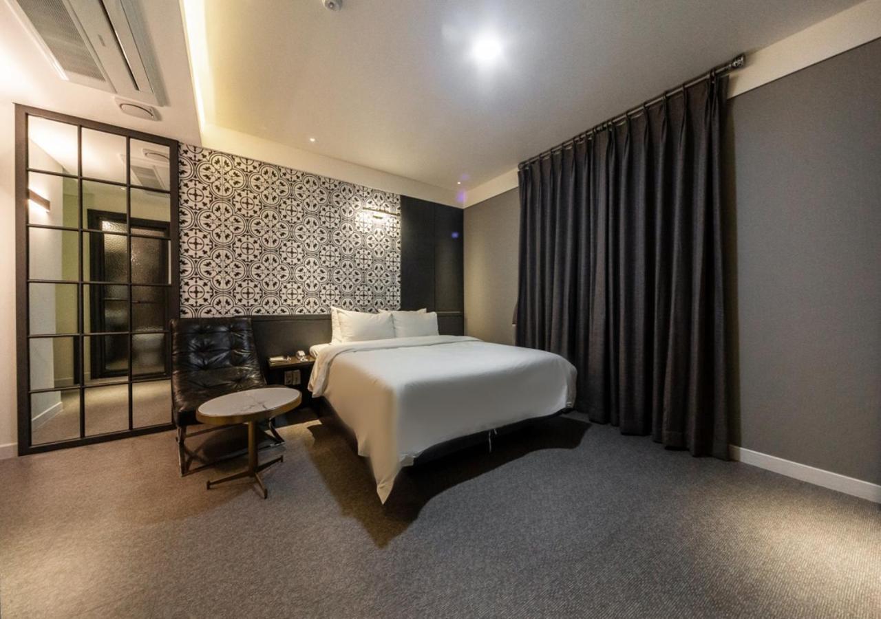 West In Hotel Yeosu Extérieur photo