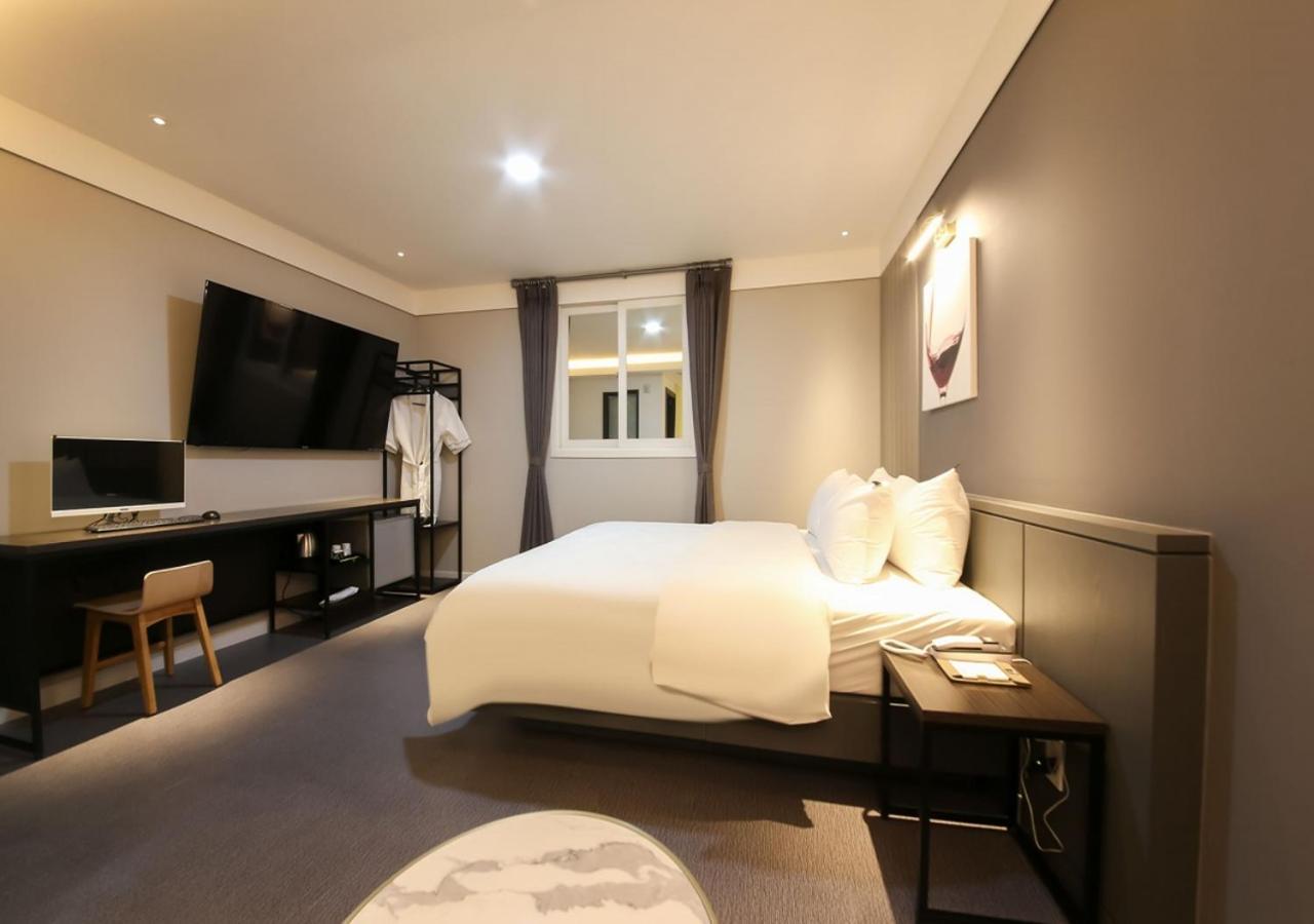 West In Hotel Yeosu Extérieur photo