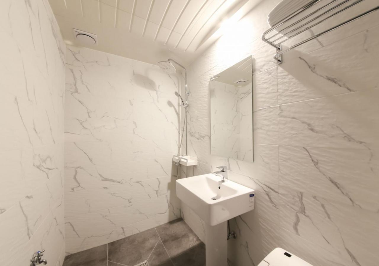 West In Hotel Yeosu Extérieur photo