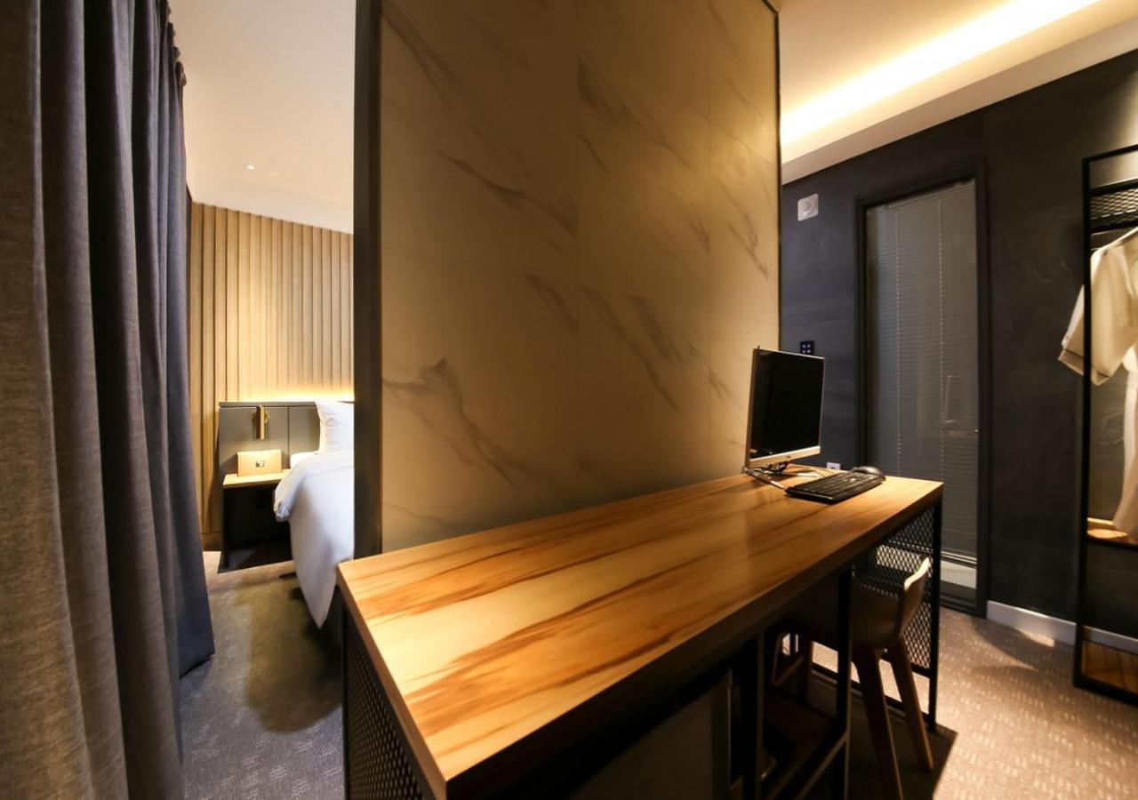 West In Hotel Yeosu Extérieur photo