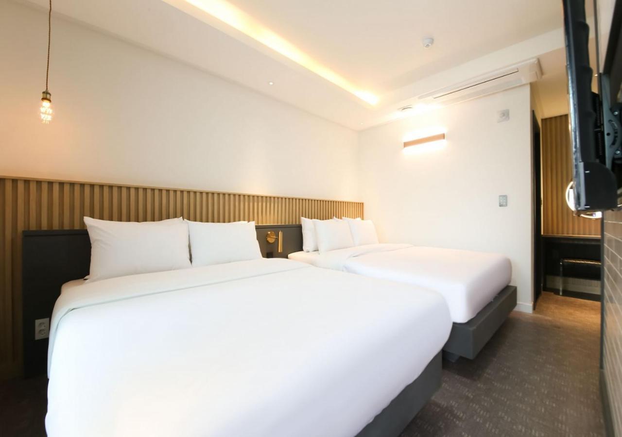 West In Hotel Yeosu Extérieur photo