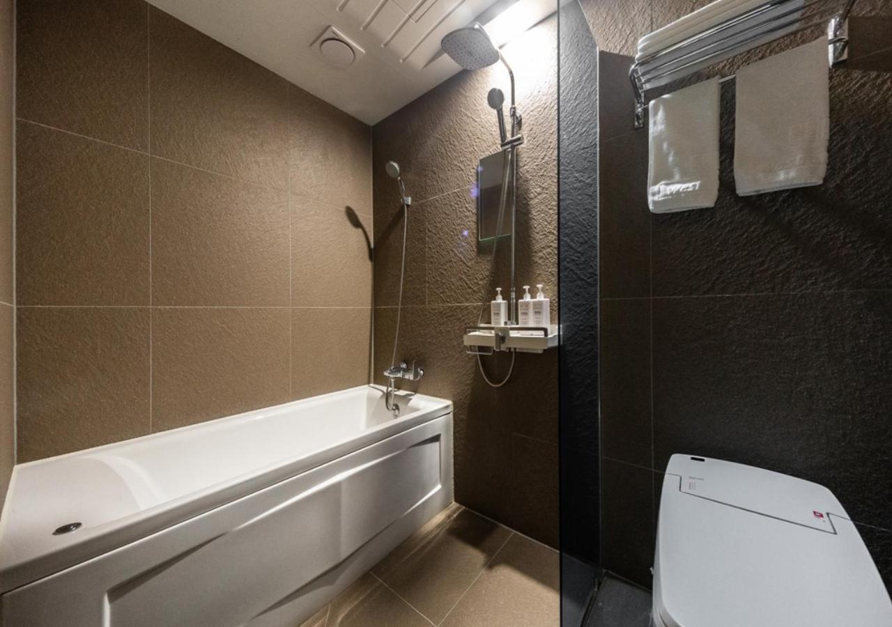 West In Hotel Yeosu Extérieur photo