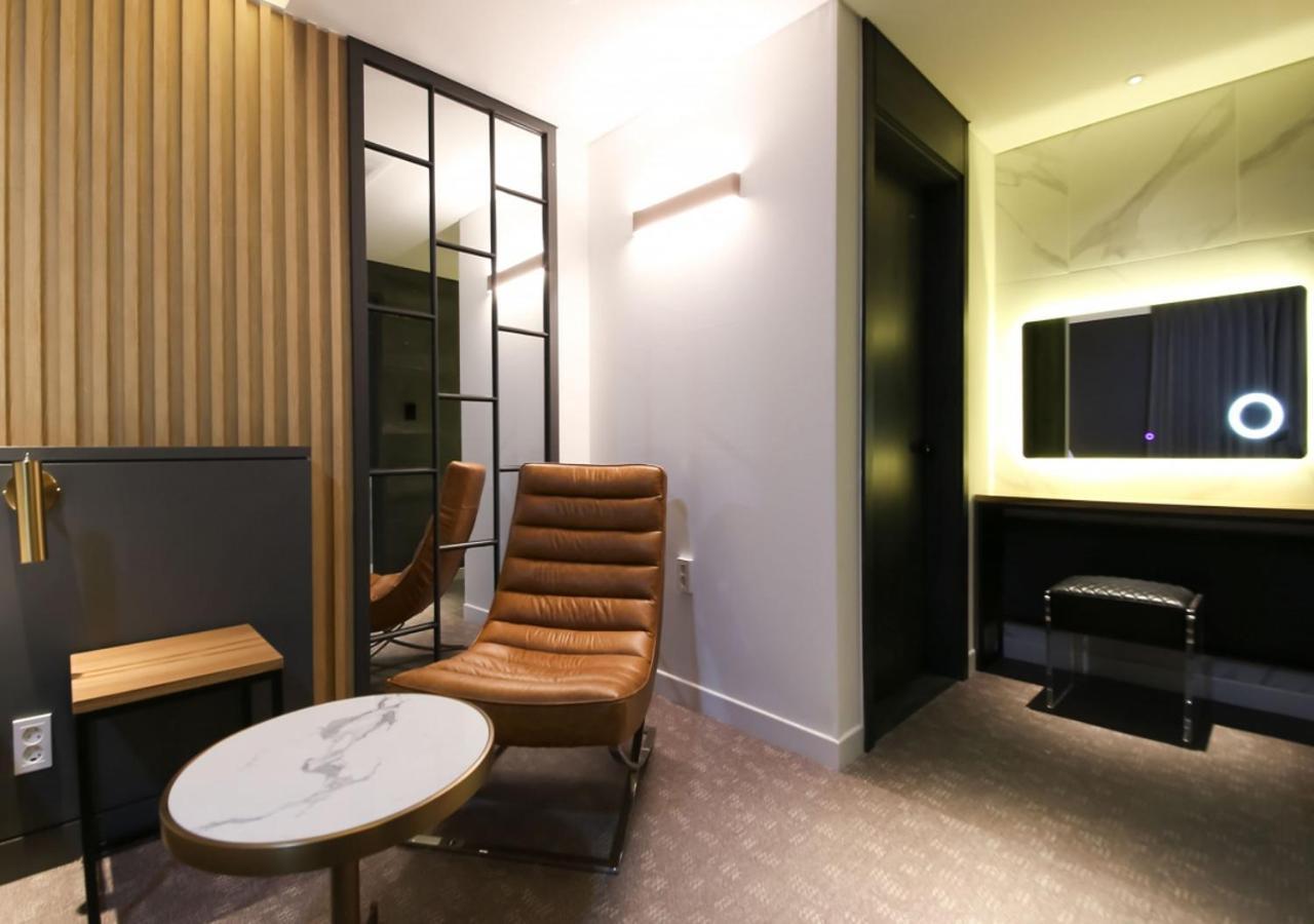 West In Hotel Yeosu Extérieur photo