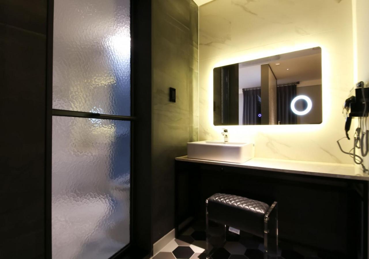 West In Hotel Yeosu Extérieur photo
