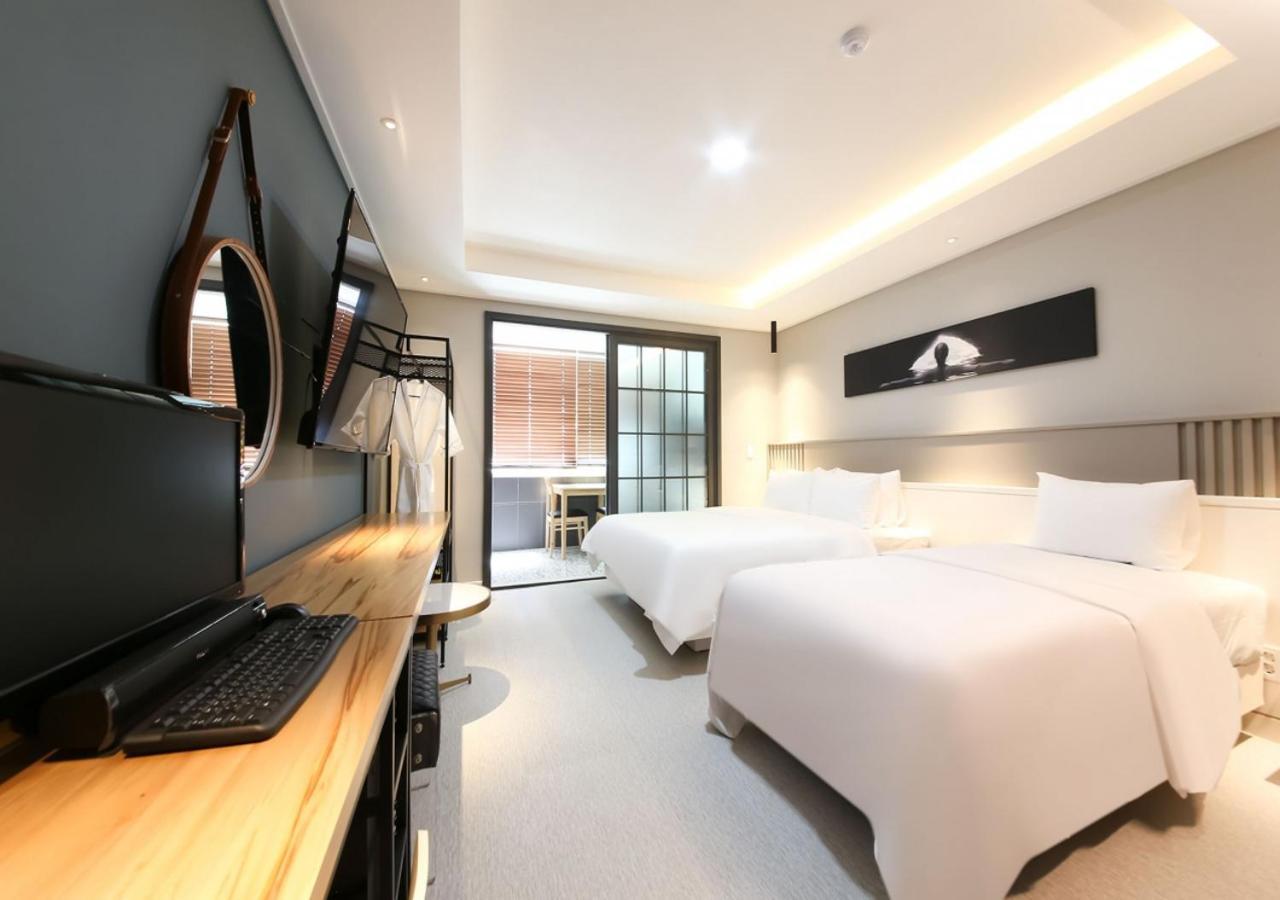 West In Hotel Yeosu Extérieur photo