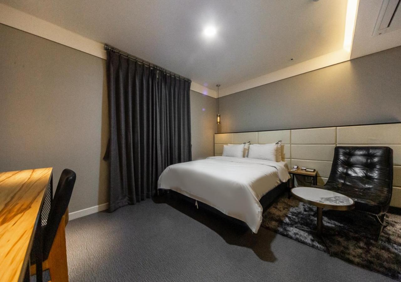 West In Hotel Yeosu Extérieur photo