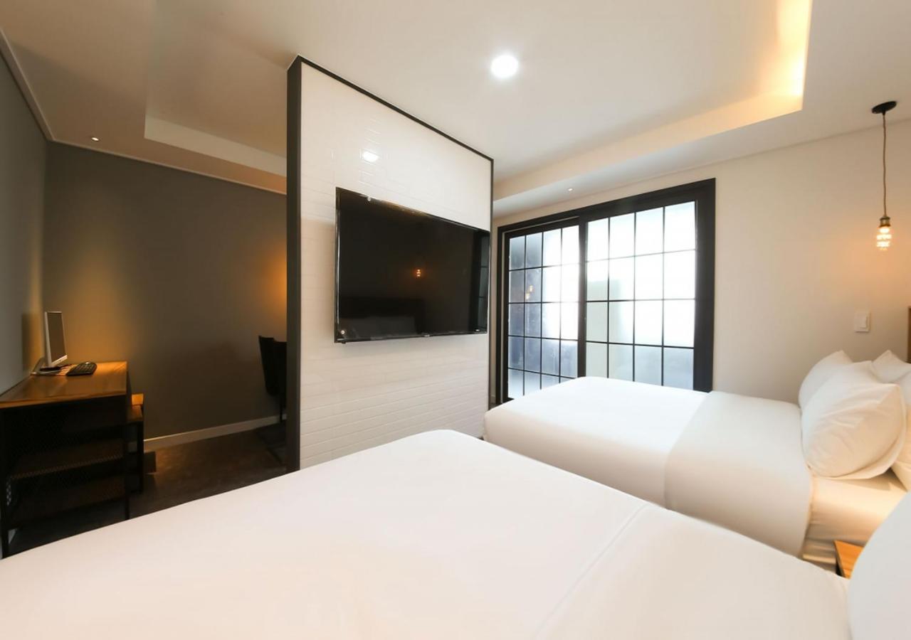 West In Hotel Yeosu Extérieur photo