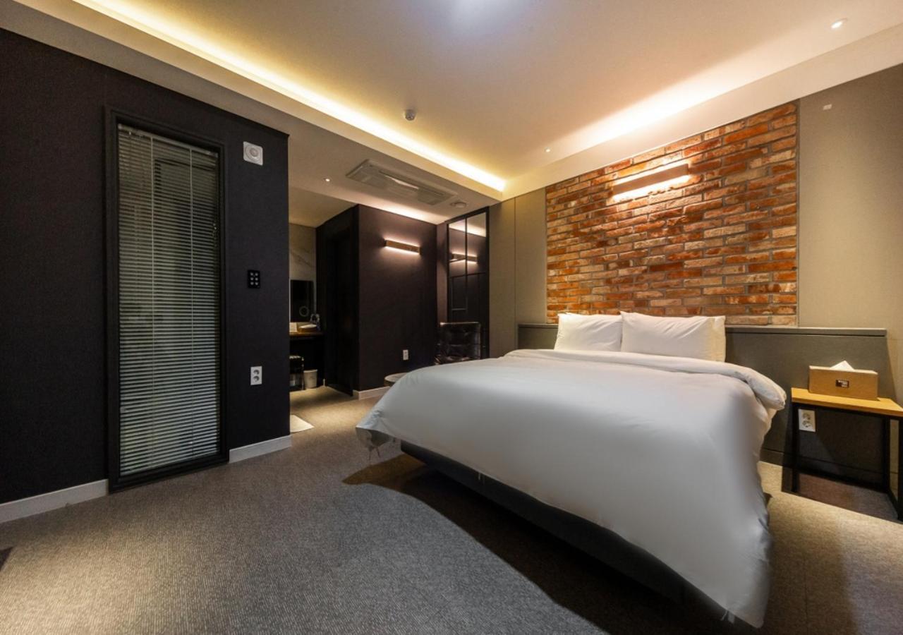 West In Hotel Yeosu Extérieur photo